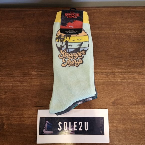 Stranger Things Socks 3 Pack Funko Beach Hawaiian Vibe - Picture 1 of 6